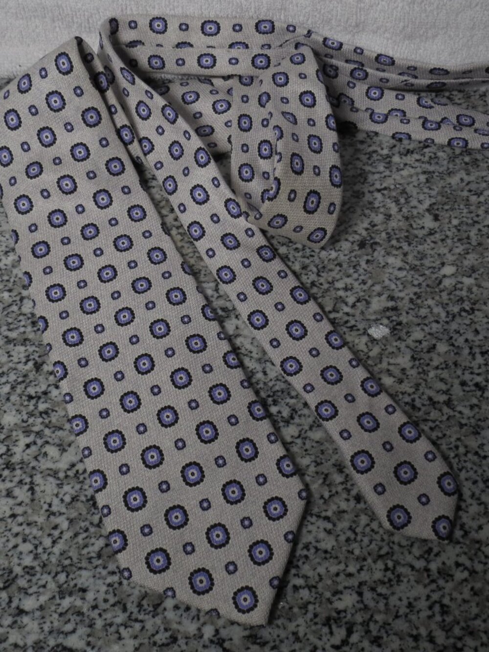 Edward Armah 100% Silk Tie Made in Italy Gray/Lavender/Black/White Geometric